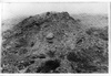 Amoncellement de cendres du crématoire sur le terrain du camp d'extermination de Treblinka. (AIPN)